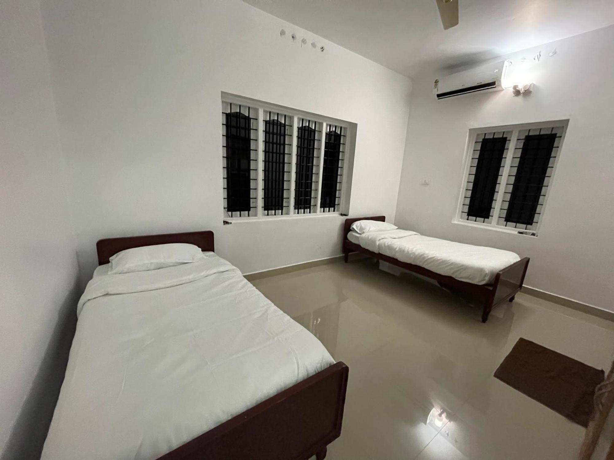 Dream Home Kochi Tripunithura Exterior photo